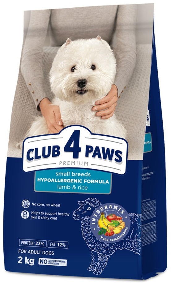 CLUB 4 PAWS Hrana uscata pt caini Adult, talie mica, cu Miel 2kg