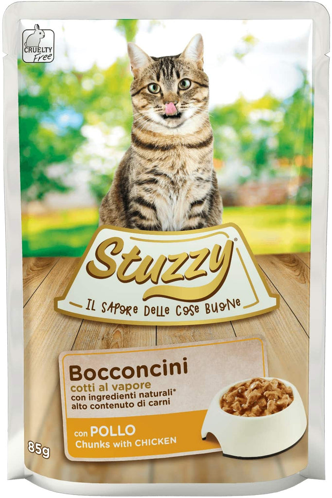 STUZZY Chunks Plic hrana umeda pentru pisici, cu Pui 85g