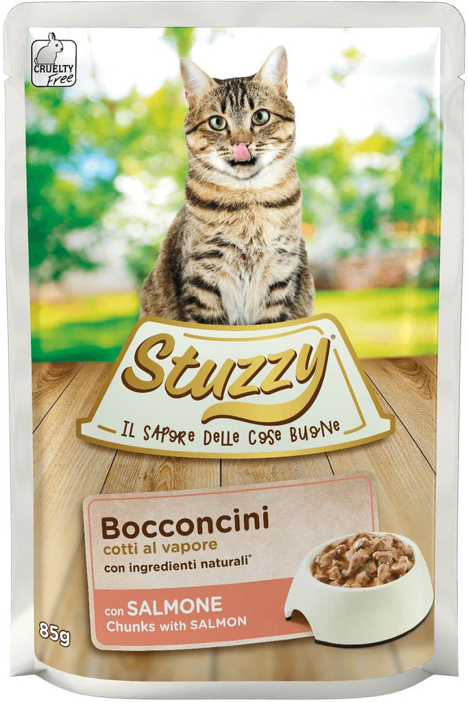STUZZY Chunks Plic hrana umeda pentru pisici, cu Somon 85g