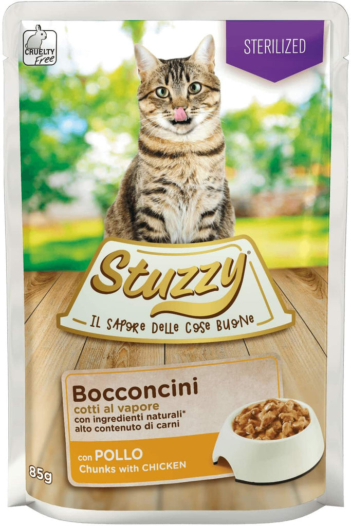 STUZZY Chunks Plic hrana umeda ptr pisici sterilizate, cu Pui 85g
